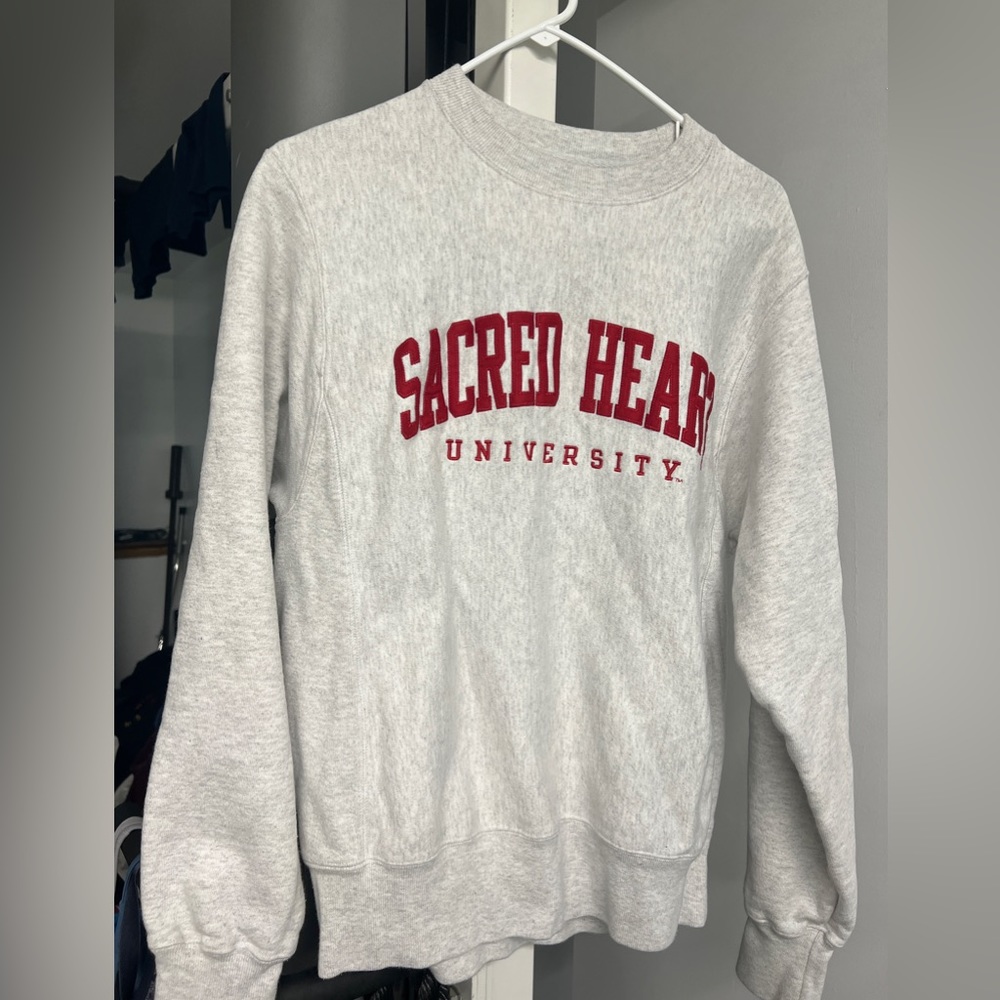 Champion Scared Heart University Crewneck, Size Small